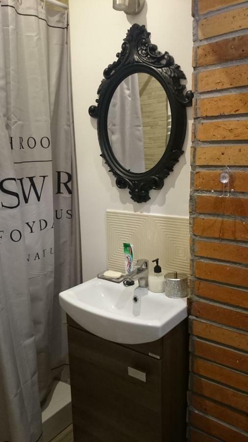 New Rooms 3Km To Centrum グダニスク エクステリア 写真